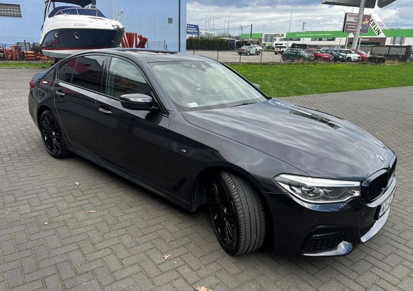 BMW Seria 5 cena 135000 przebieg: 229931, rok produkcji 2018 z Józefów małe 379